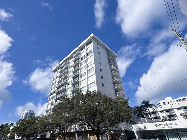 Bayview Condo at North Bay Village photo 2